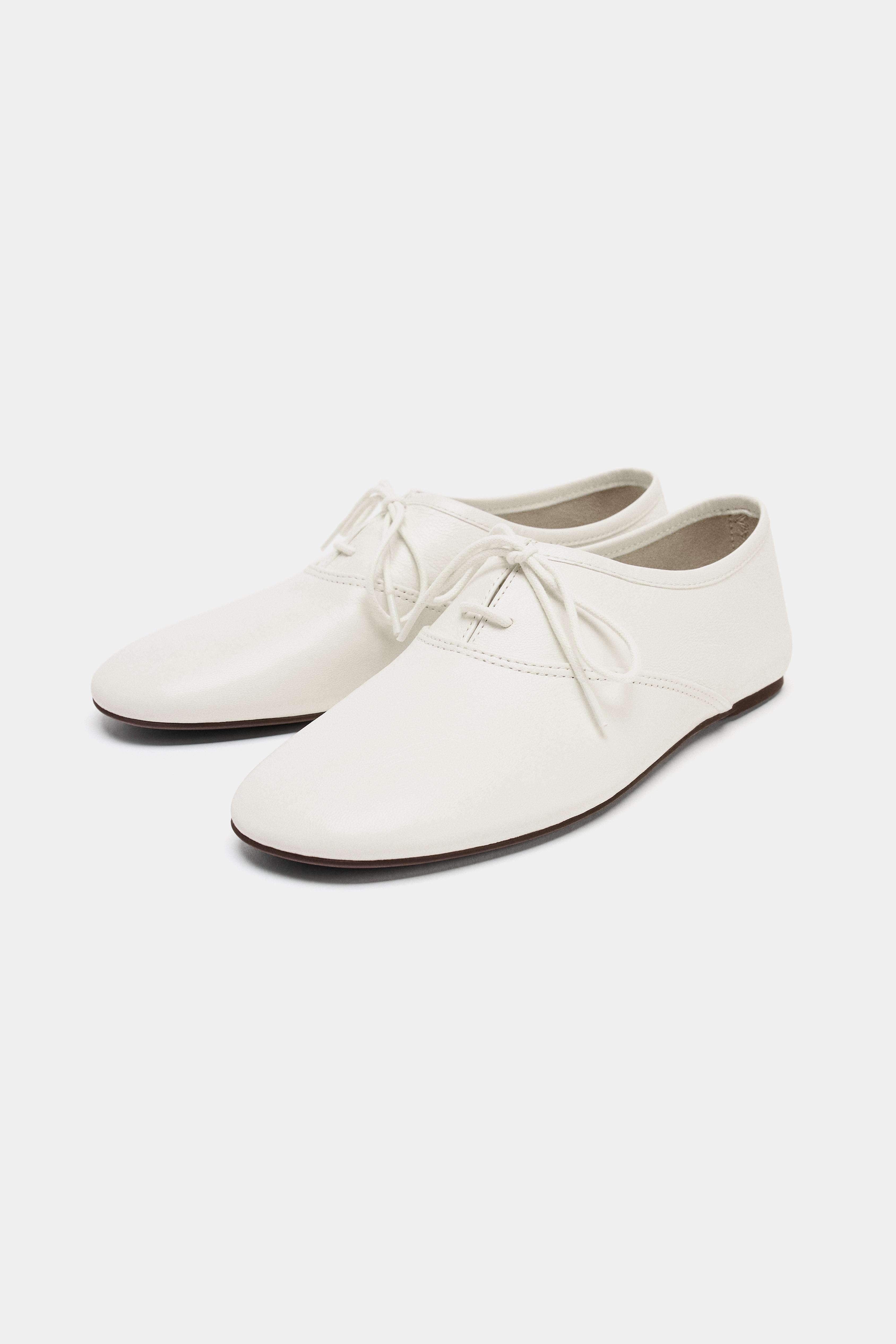 LEATHER LACE-UP LOW HEEL SHOES